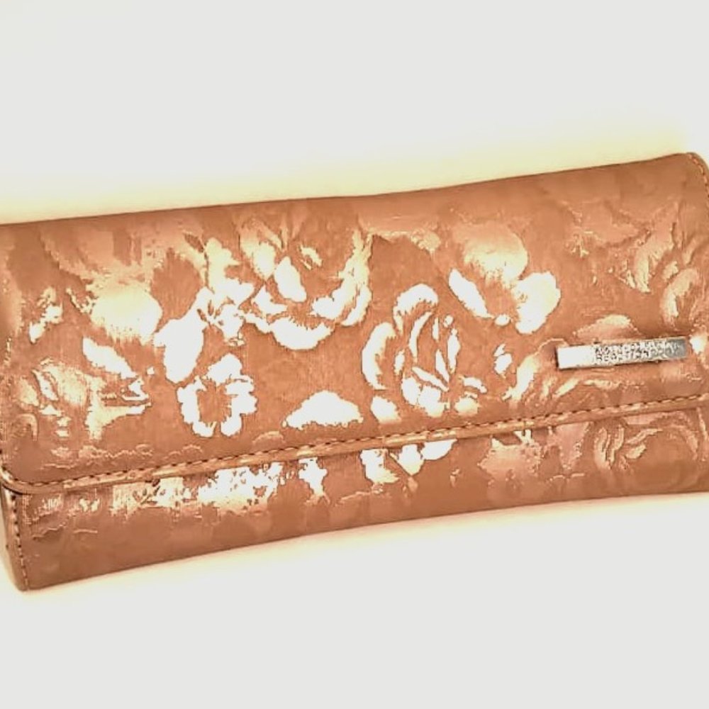 Kenneth Cole Reaction Floral Embossed Trifold Wallet Clutch brown, W/ Coin Purse